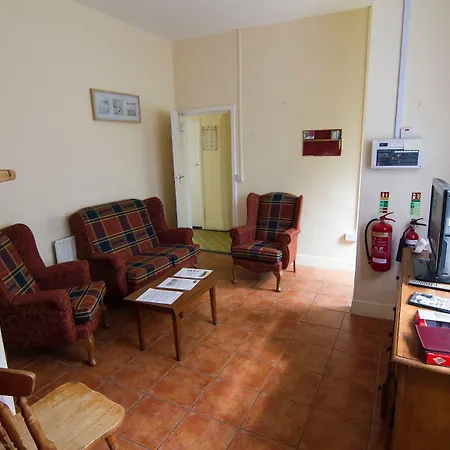 Loughcrew Megalithic Хостел *