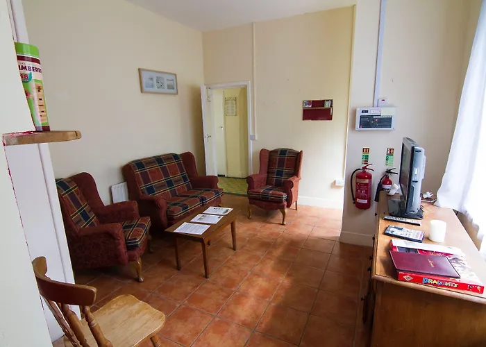 Loughcrew Megalithic Hostal *