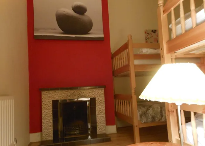 Loughcrew Megalithic Hostal *